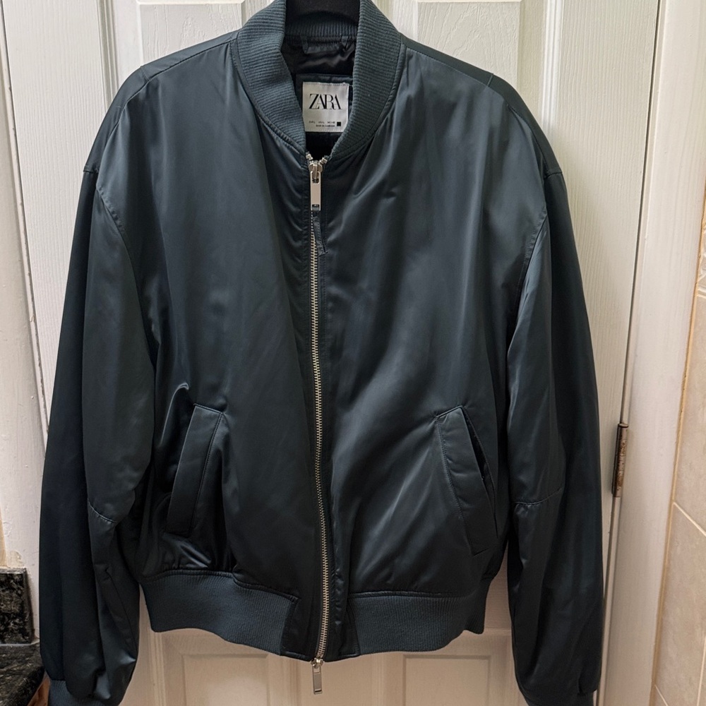 Zara Men's Dark Green Bomber Jacket